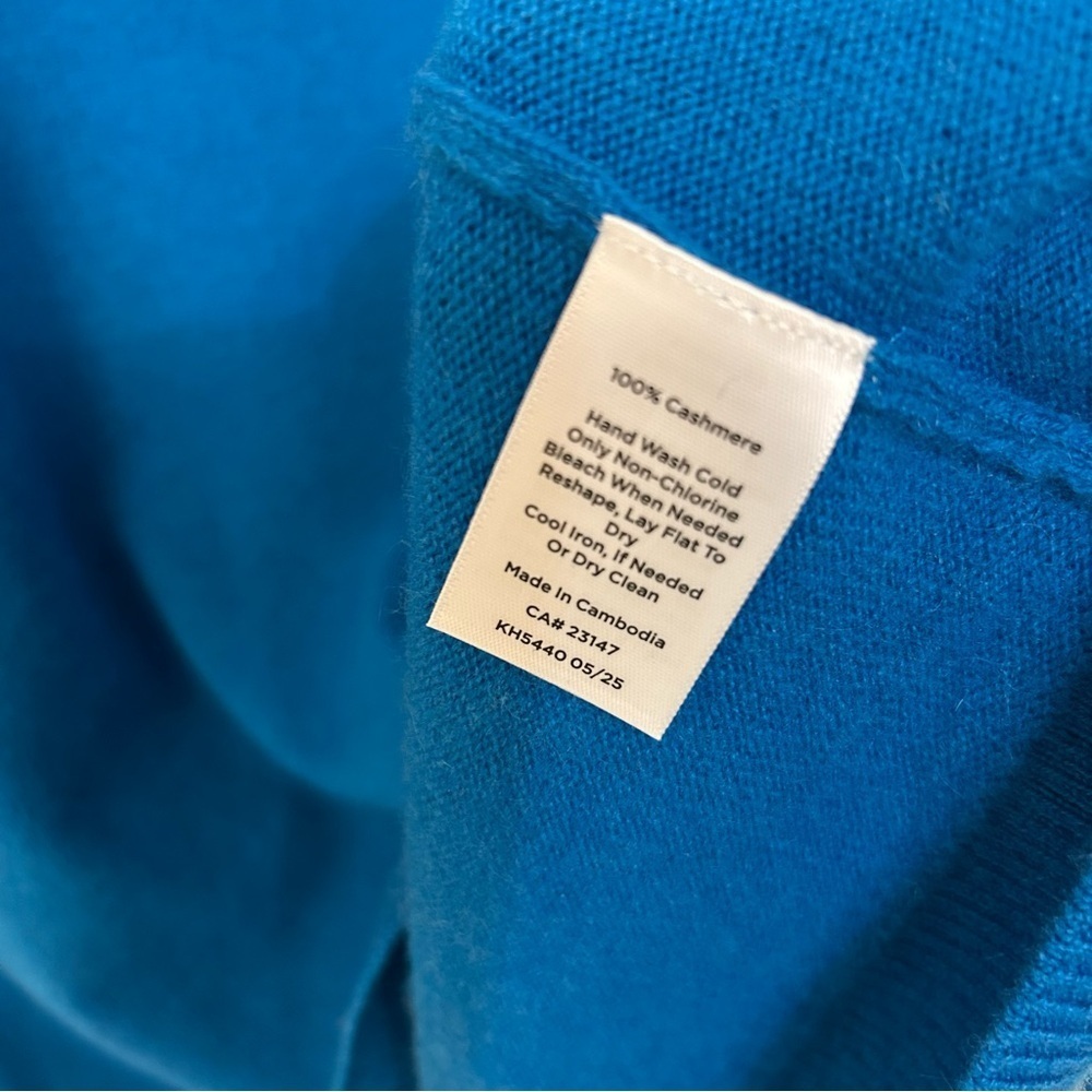 Talbots CASHMERE CREWNECK SWEATER in 
POND BLUE Size LP - Picture 5 of 6